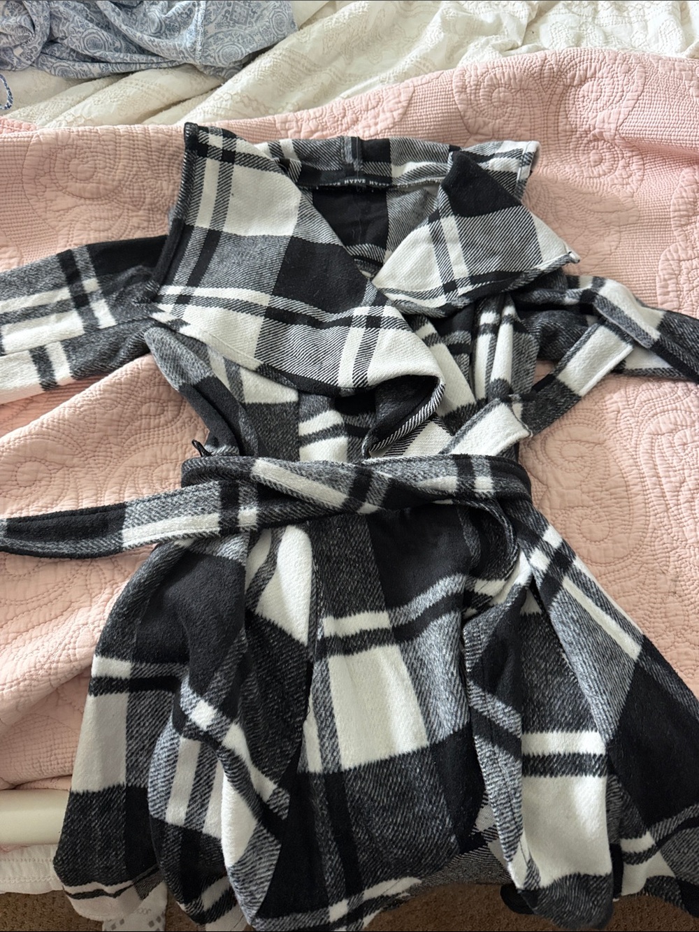 Black & White Plaid Belted Coat - Women